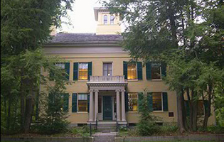 picture of emily dickinson museum